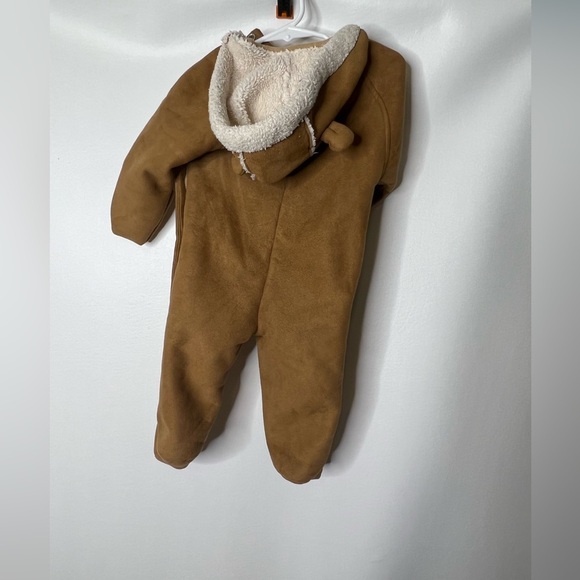 Baby gap brown shearling snowsuit sz 6-12m - Picture 2 of 4